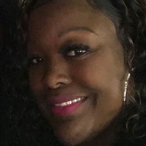 Meet your Posher, Paula